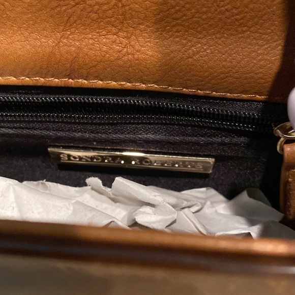 NWOT Sondra Robert’s acrylic style purse - Picture 5 of 6